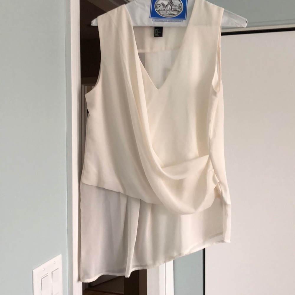 Float cream blouse